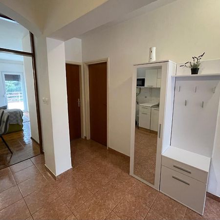 Apartments Sestan Novaglia Esterno foto