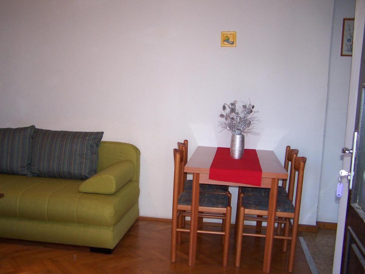 Apartments Sestan Novaglia Esterno foto