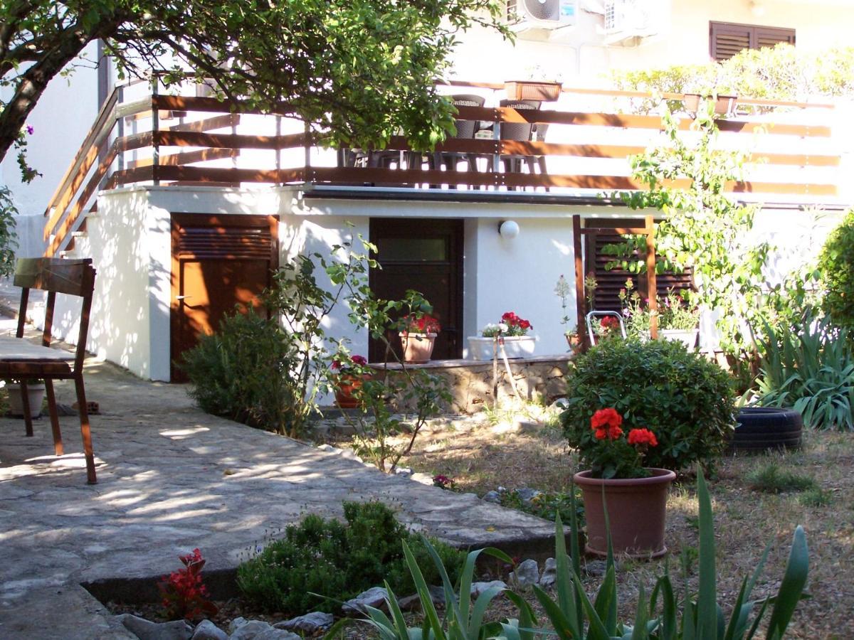 Apartments Sestan Novaglia Esterno foto